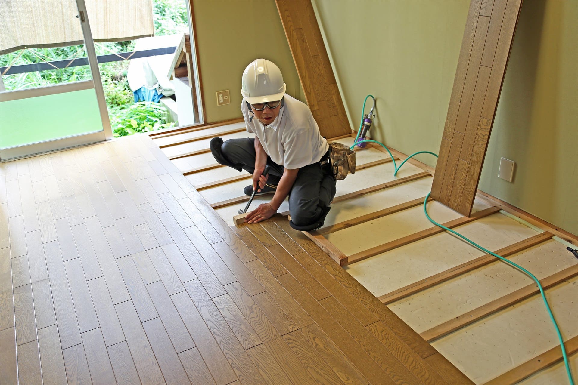 フローリングを一新 | 広島県広島市のリフォームなら佐伯建工